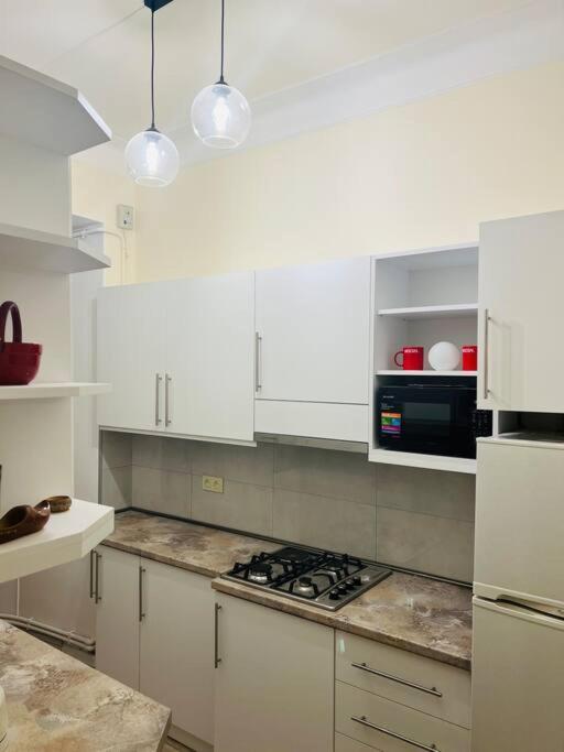 Spacious 2 Bedrooms In The Center Of Ereván Exterior foto