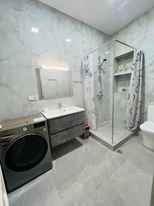 Spacious 2 Bedrooms In The Center Of Ereván Exterior foto