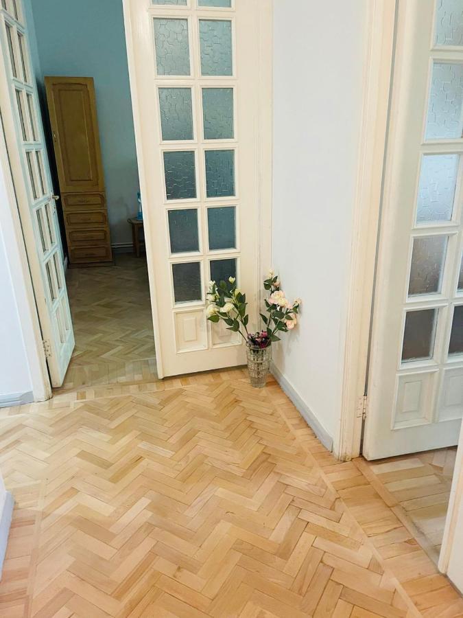 Spacious 2 Bedrooms In The Center Of Ereván Exterior foto